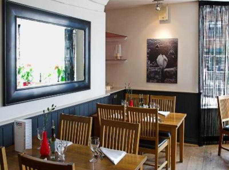 The Three Swans Hotel, Hungerford, Berkshire Bagian luar foto