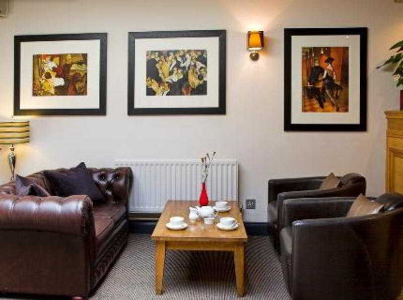 The Three Swans Hotel, Hungerford, Berkshire Bagian luar foto