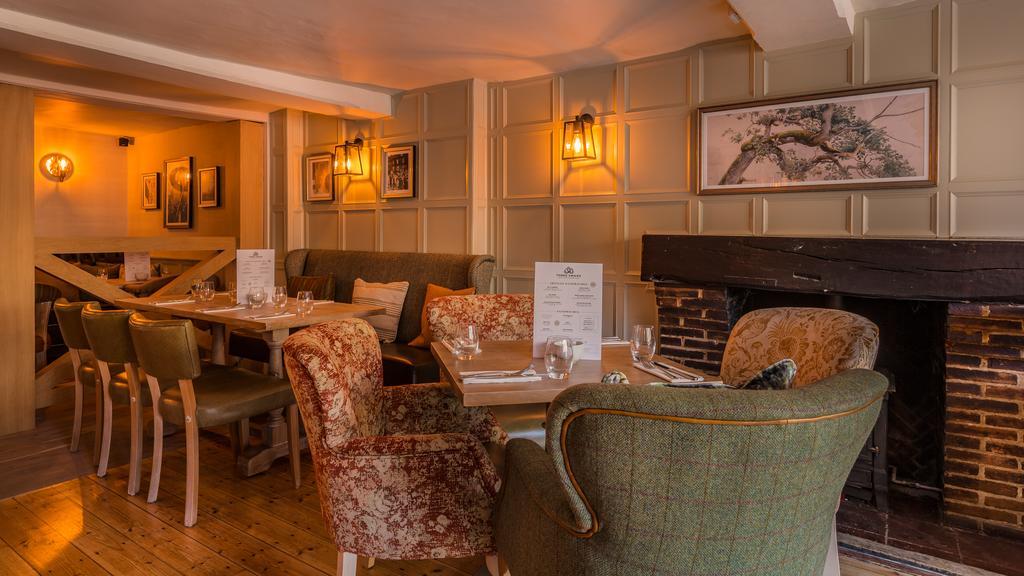 The Three Swans Hotel, Hungerford, Berkshire Bagian luar foto