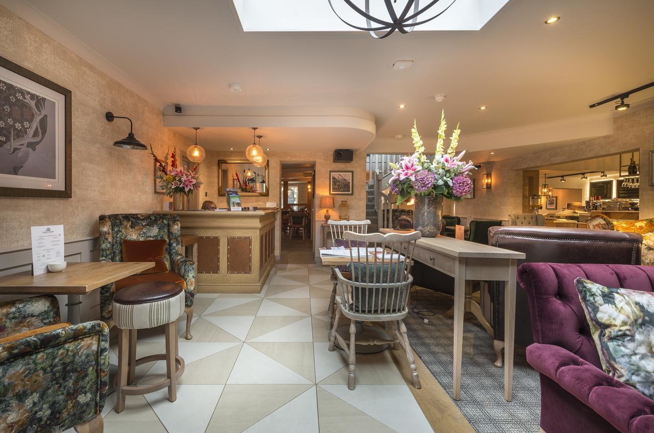 The Three Swans Hotel, Hungerford, Berkshire Bagian luar foto