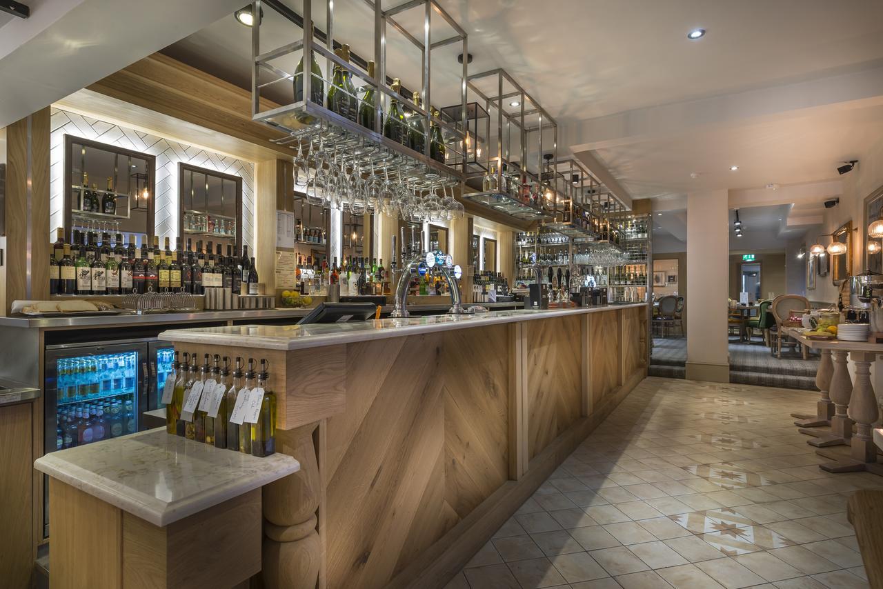 The Three Swans Hotel, Hungerford, Berkshire Bagian luar foto