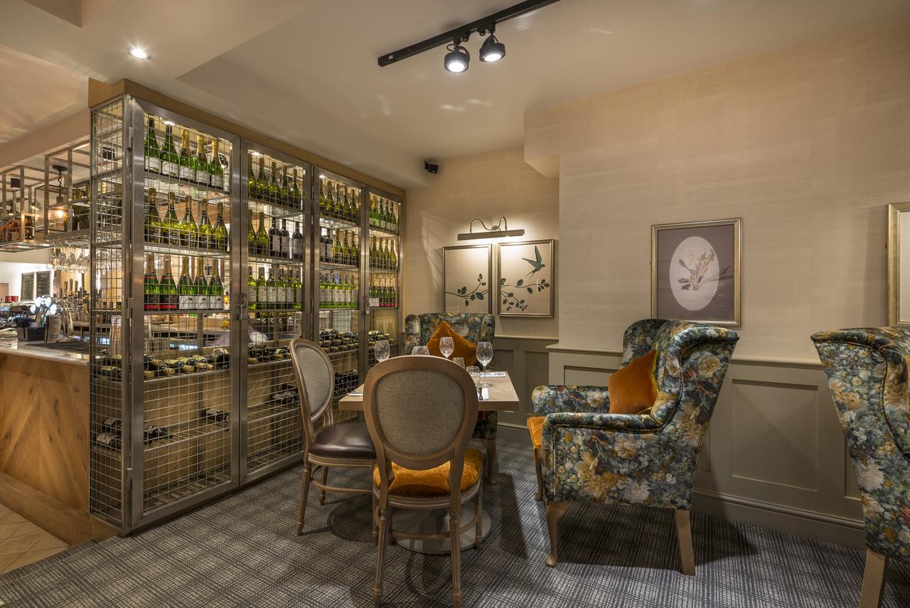 The Three Swans Hotel, Hungerford, Berkshire Bagian luar foto